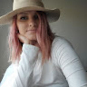 Meet your Posher, Jasmina